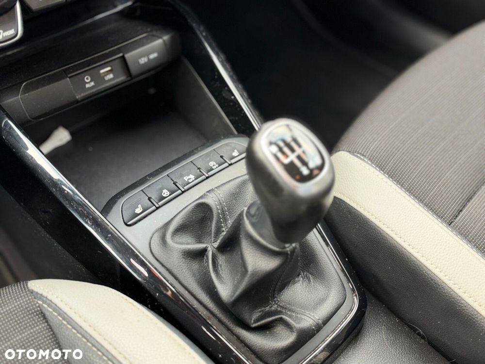 Kia Stonic 2019 photo 4