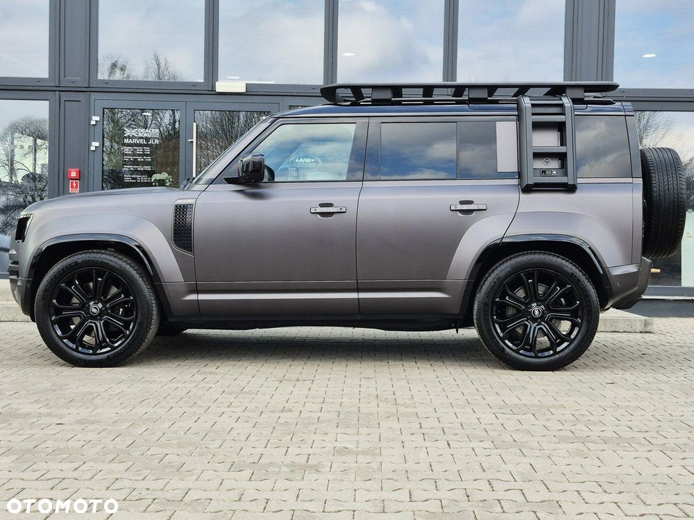 Land Rover Defender - 10