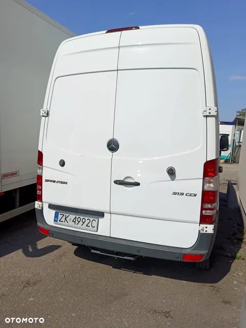 Mercedes-Benz Sprinter - 6