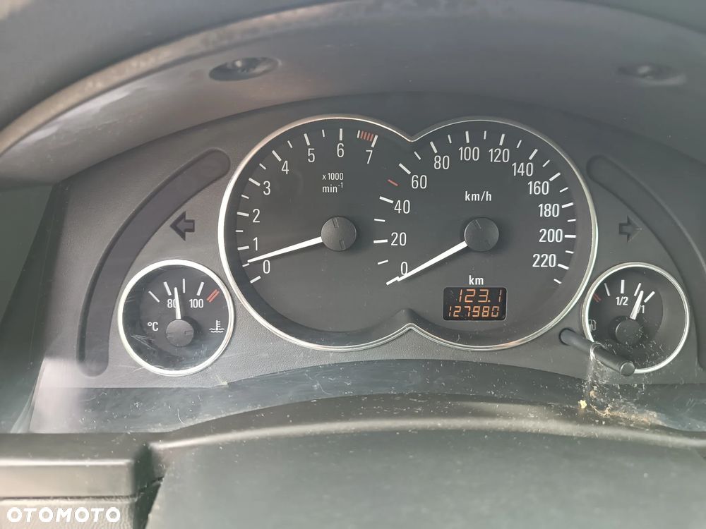 Opel Meriva 1.6 (Essentia) - 21