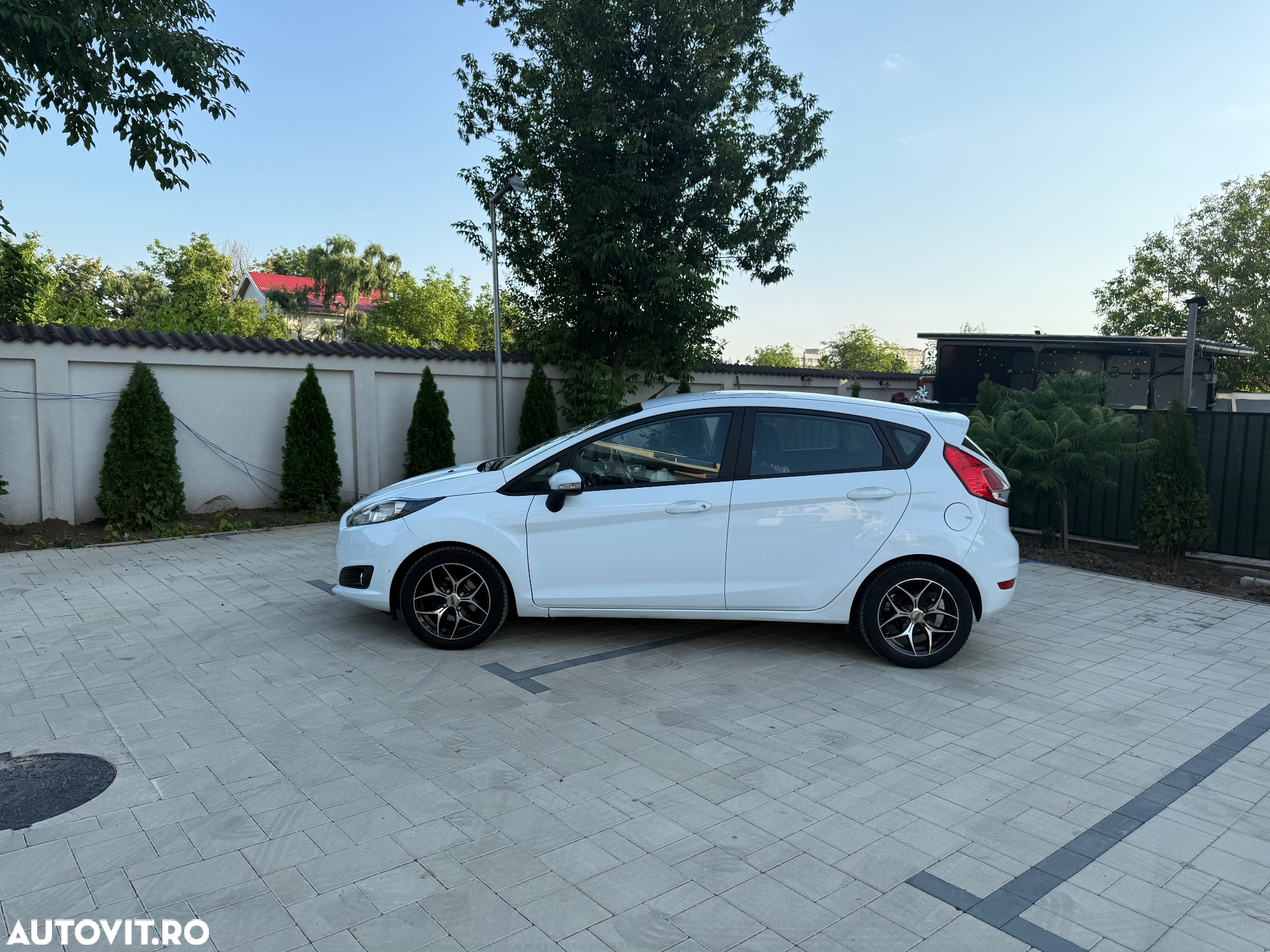 Ford Fiesta - 2