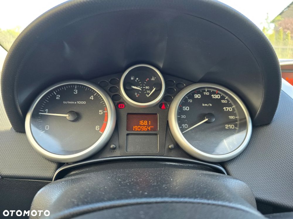 Peugeot 207 1.6 HDi Access 98g - 12