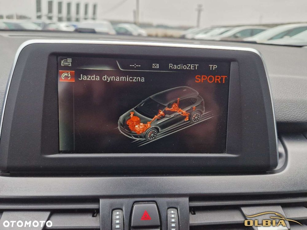 BMW Seria 2 218d Sport Line - 38