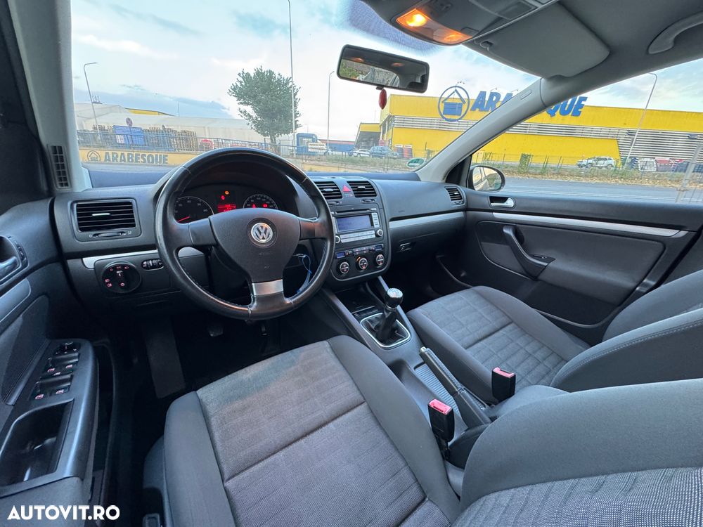 Volkswagen Golf 1.4 Comfortline - 14