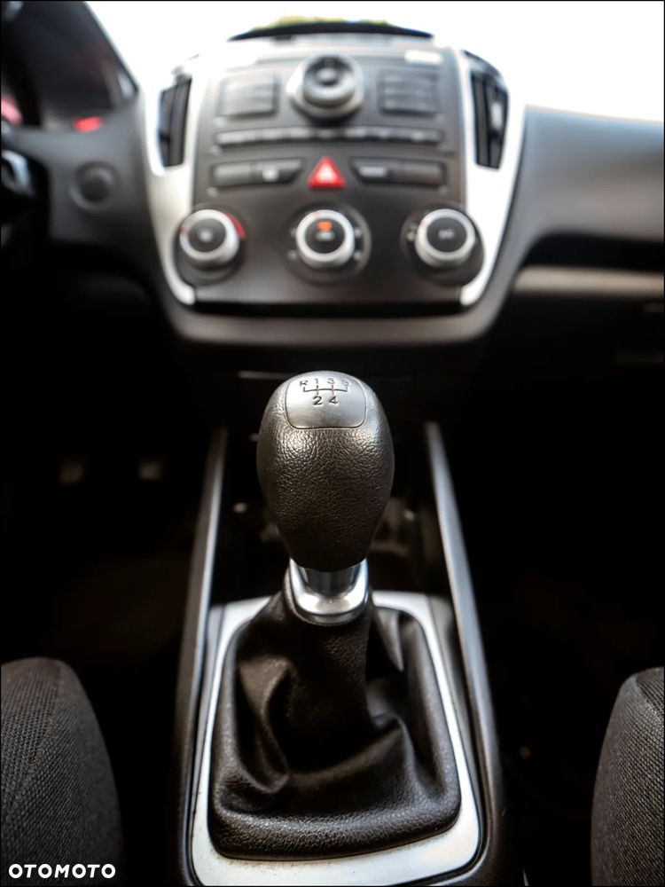 Kia Ceed - 26