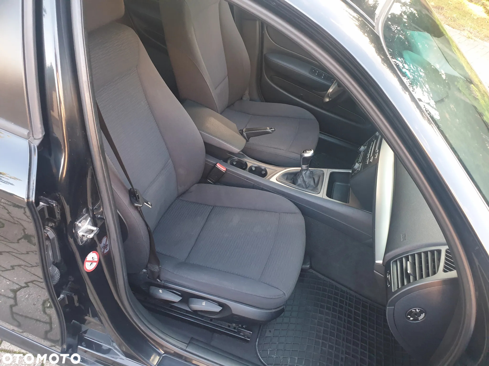 BMW Seria 1 120i - 16