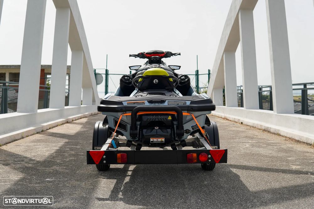 Sea-Doo RXT-X RS 325 - 5