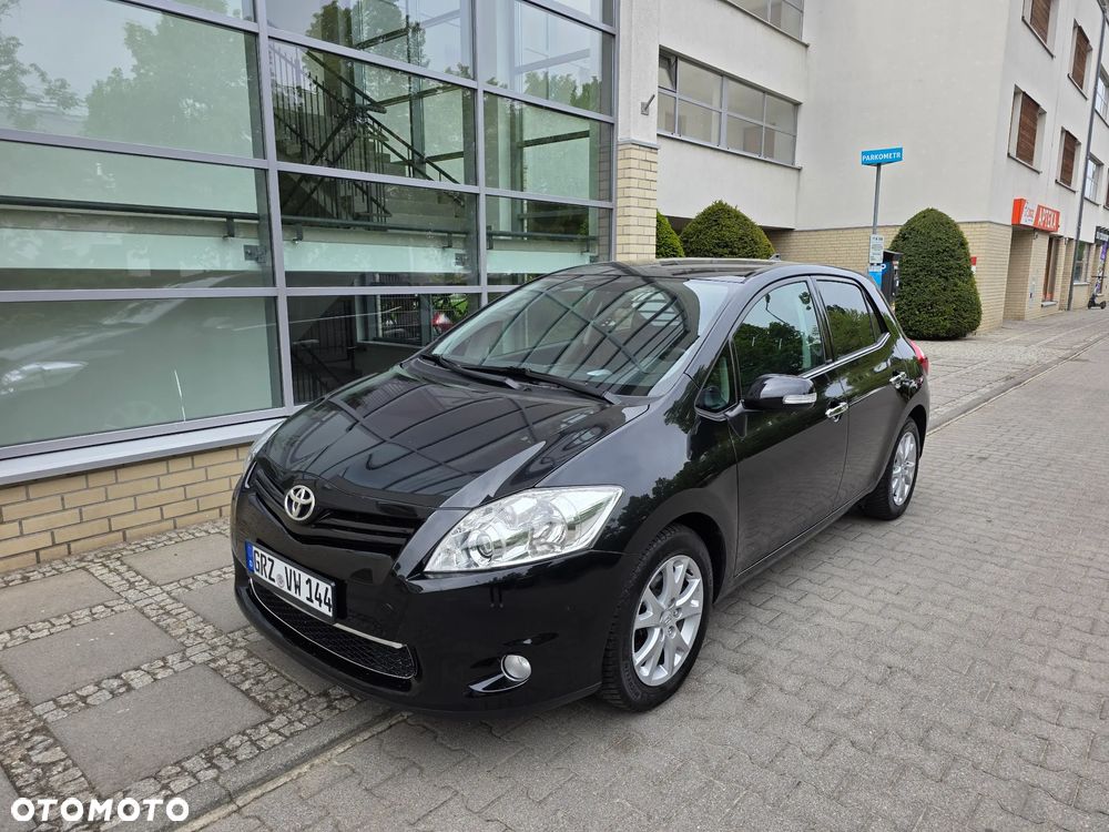 Toyota Auris 1.33 Dual-VVT-i Design Edition - 3