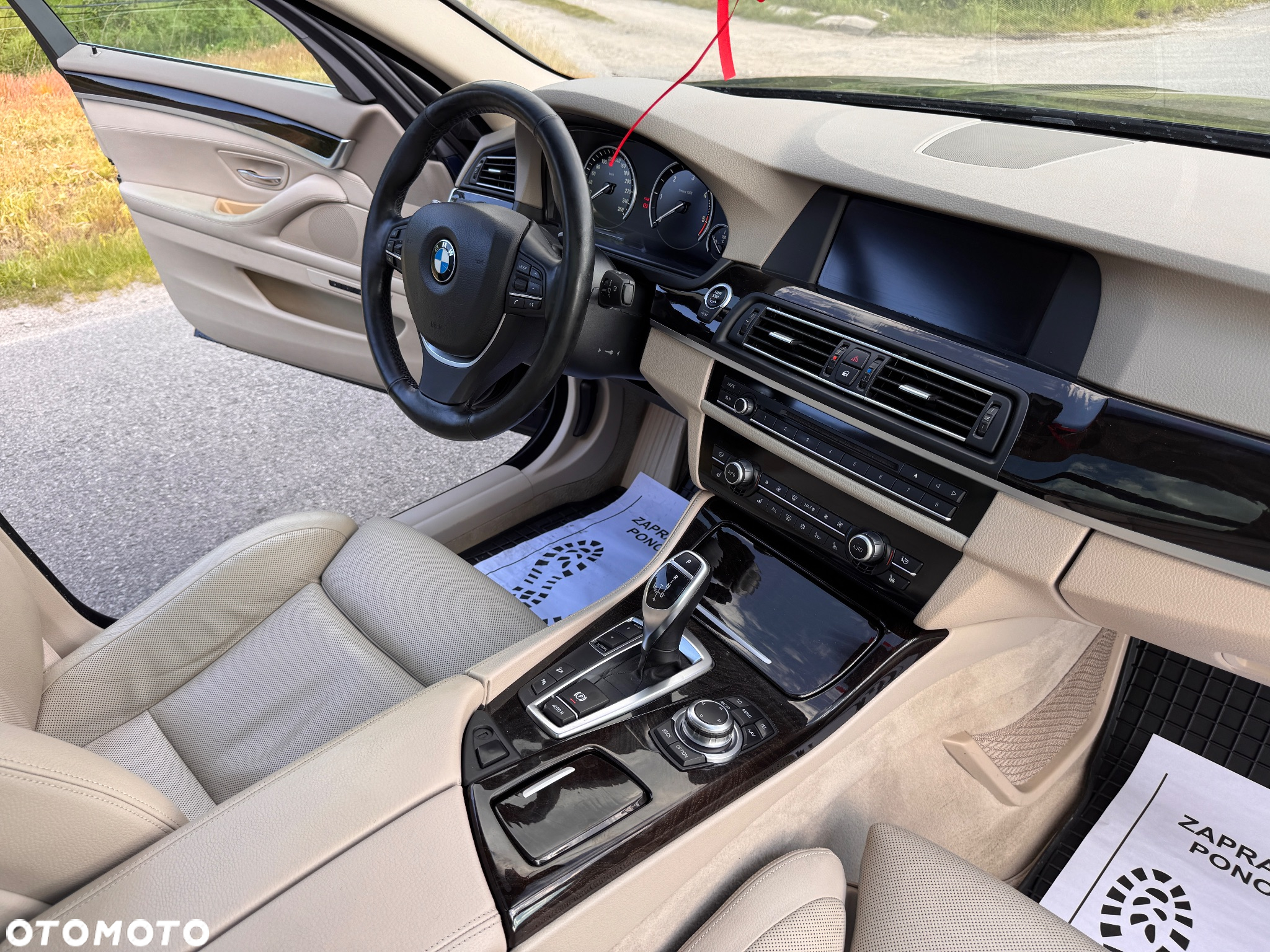 BMW Seria 5 530d xDrive Touring Luxury Line - 21