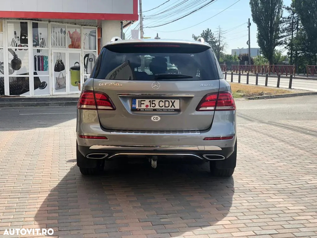 Mercedes-Benz GLE 250 d 4MATIC - 4