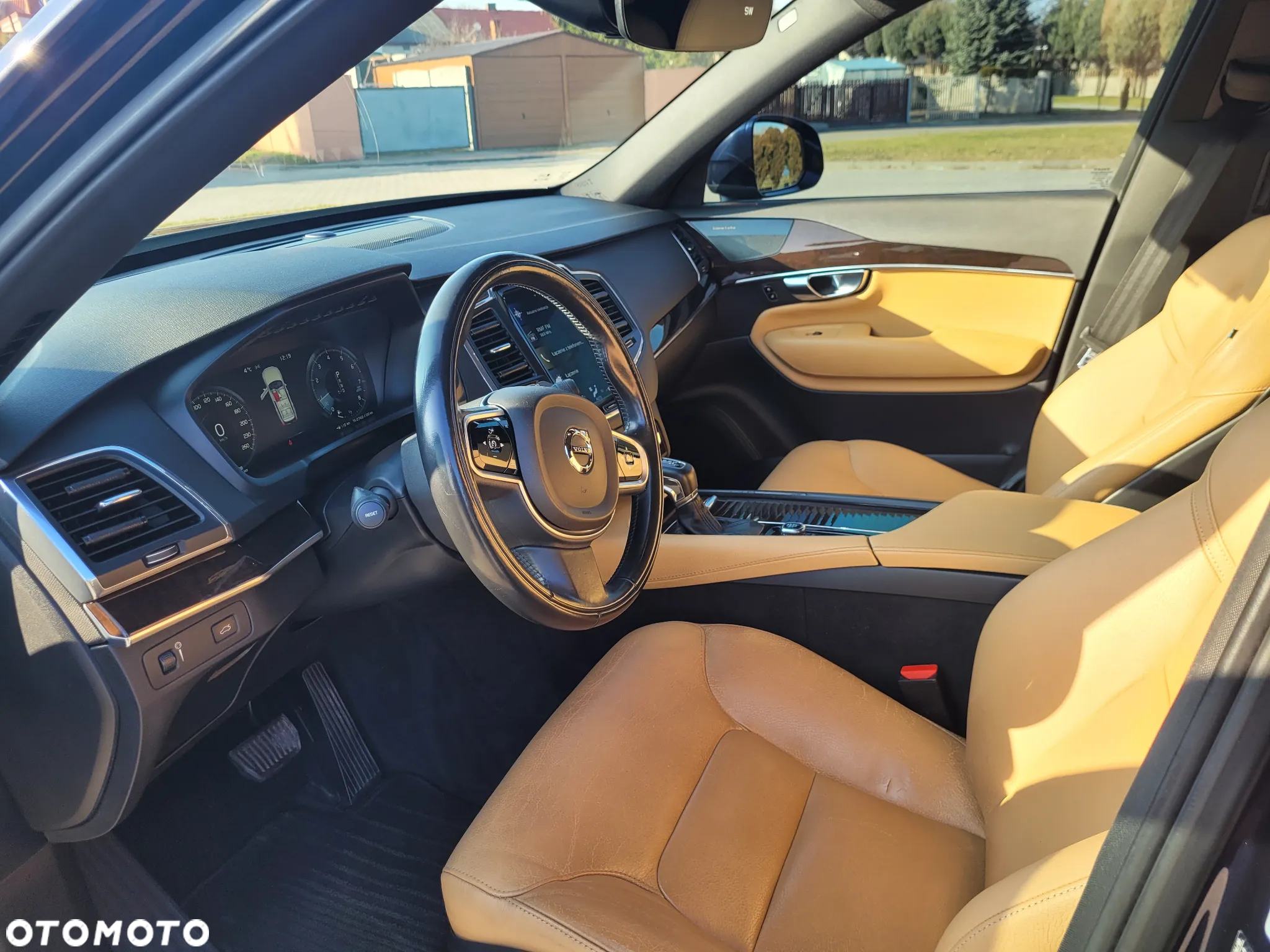 Volvo XC 90 T6 AWD Momentum 7os - 15