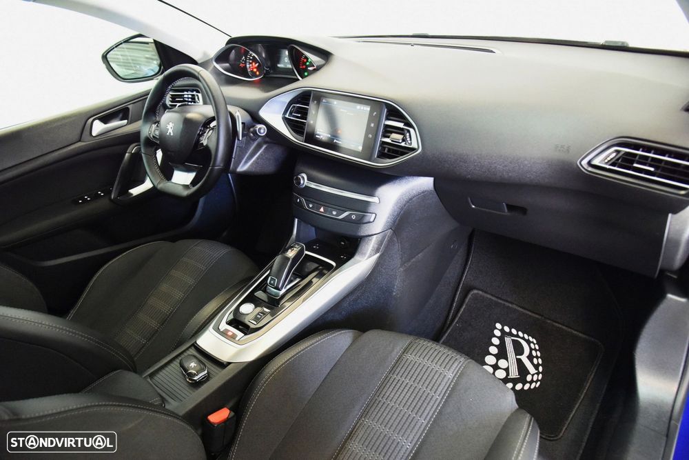 Peugeot 308 SW 1.5 BlueHDi Allure Pack EAT8 - 22