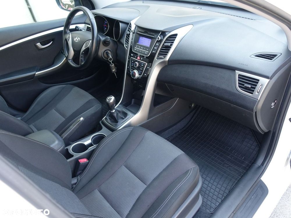 Hyundai i30 - 17