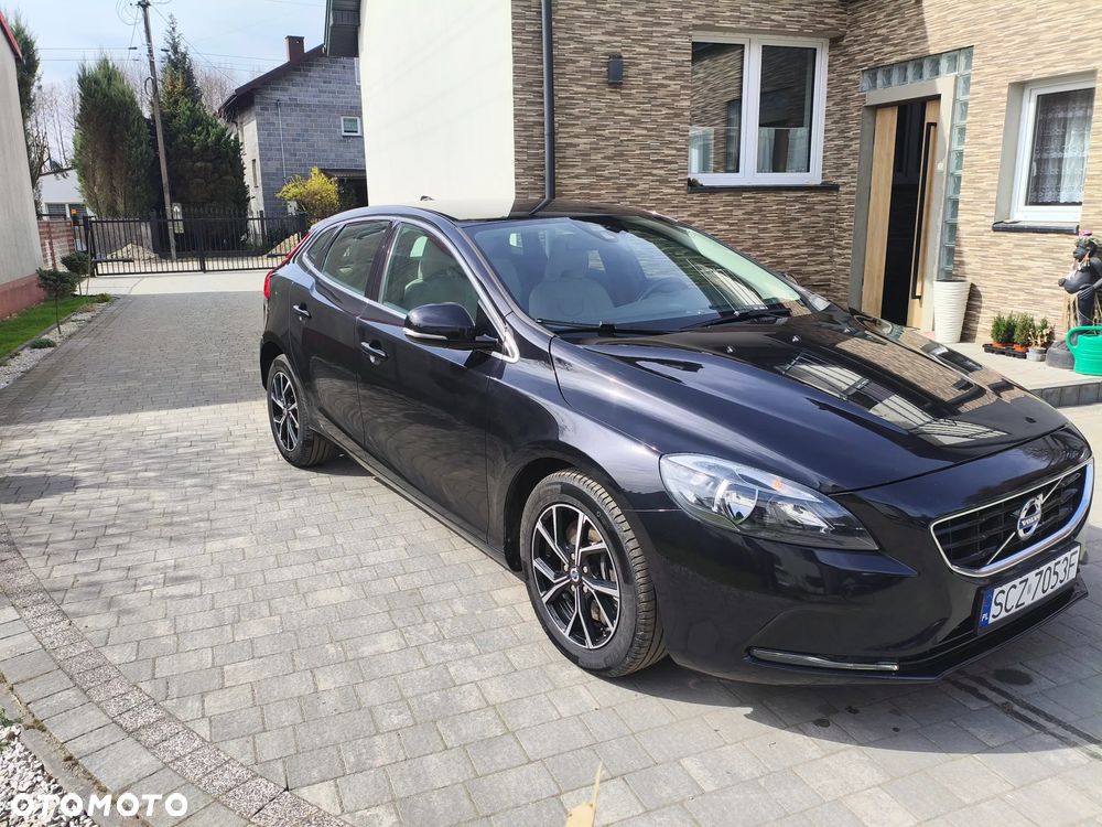 Volvo V40 D4 Summum - 2