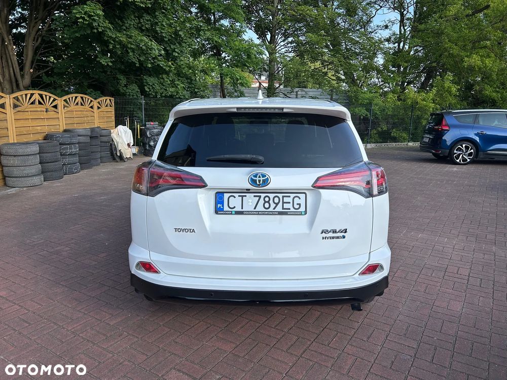 Toyota RAV4 Hybrid Premium 4x2 - 10
