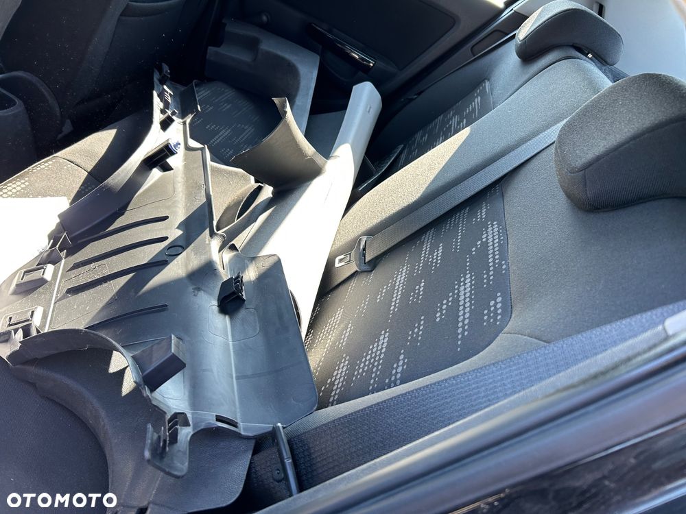 Opel Corsa - 10