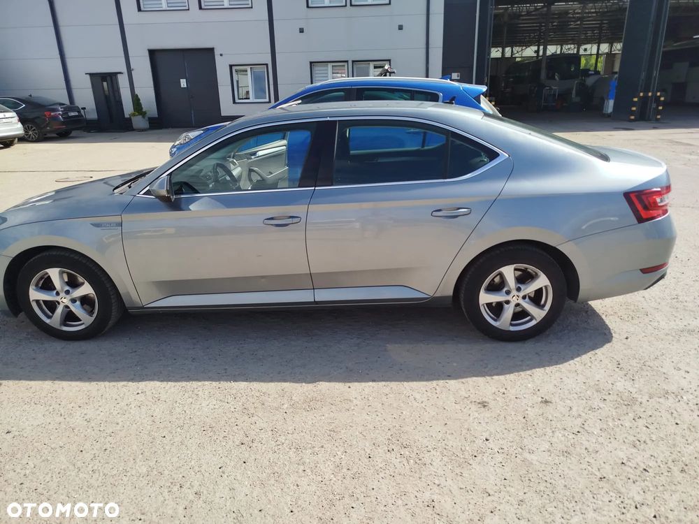 Skoda Superb 1.6 TDI Ambition - 24