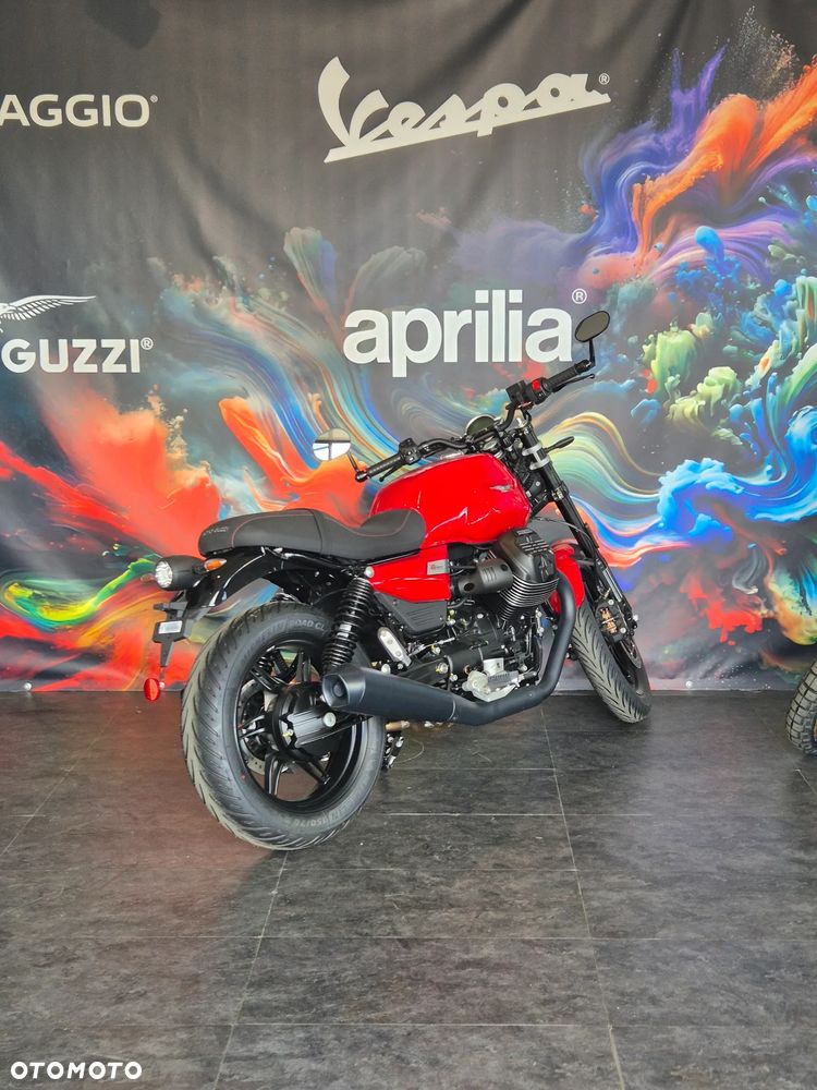 Moto Guzzi V7 - 6