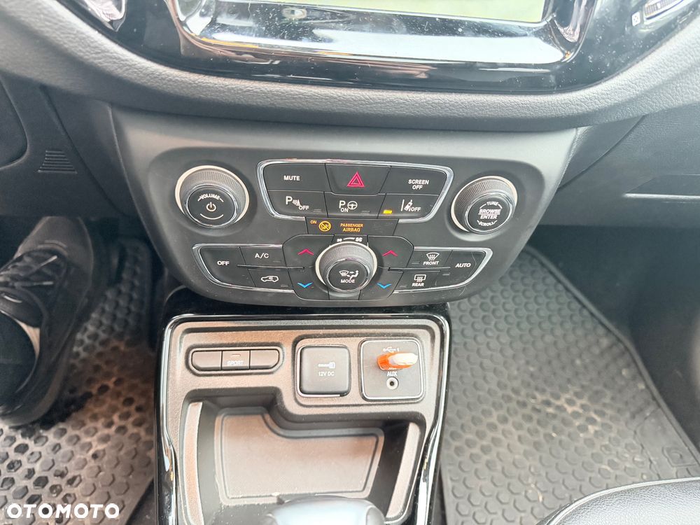 Jeep Compass 1.3 T-GDI I4 Automatik Limited - 17