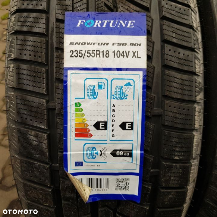 4x 235/55R18 Fortune Snowfun FSR 901 Nowy komplet opon zimowych Poznań - 2