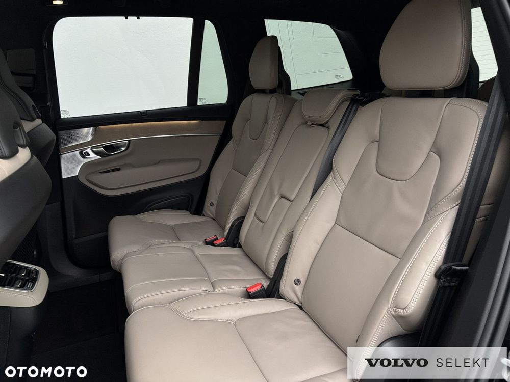 Volvo XC 90 - 23