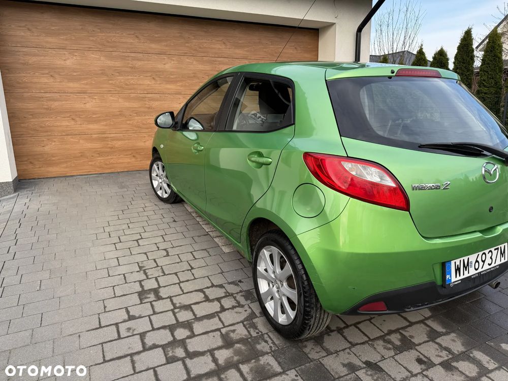 Mazda 2 - 3