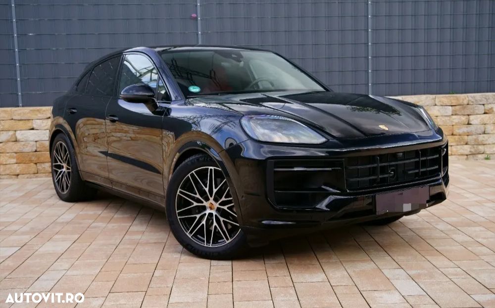 Porsche Cayenne Coupe E-Hybrid Black Edition - 4