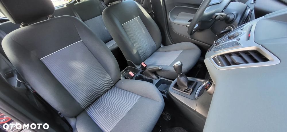 Ford Fiesta 1.25 Ambiente - 17
