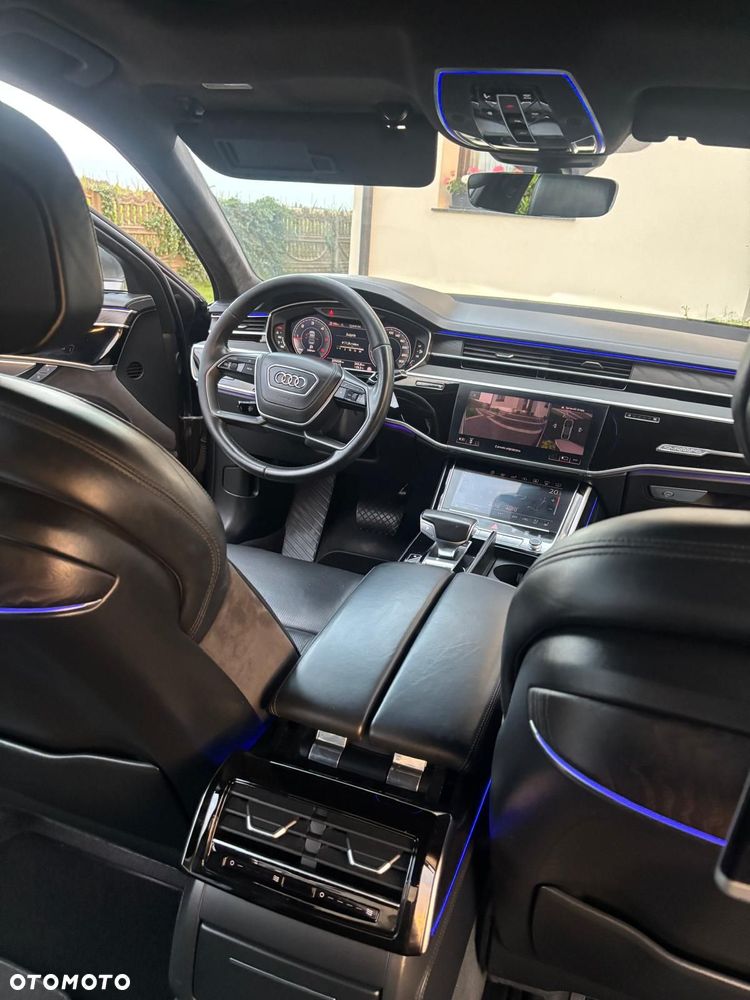 Audi A8 - 16