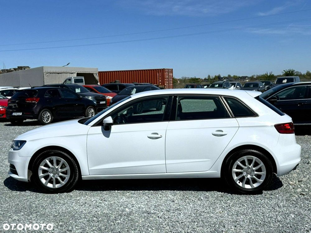 Audi A3 Sportback 1.2 TFSI Attraction - 6