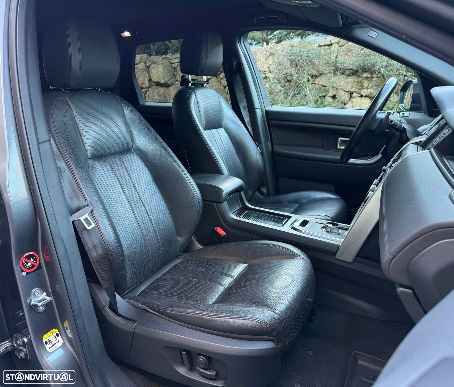 Land Rover Discovery Sport 2.0 TD4 HSE 7L Auto - 36