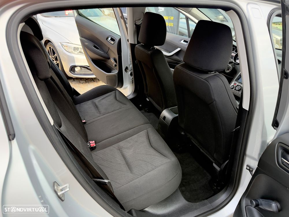 Peugeot 308 1.6 HDi Executive - 45