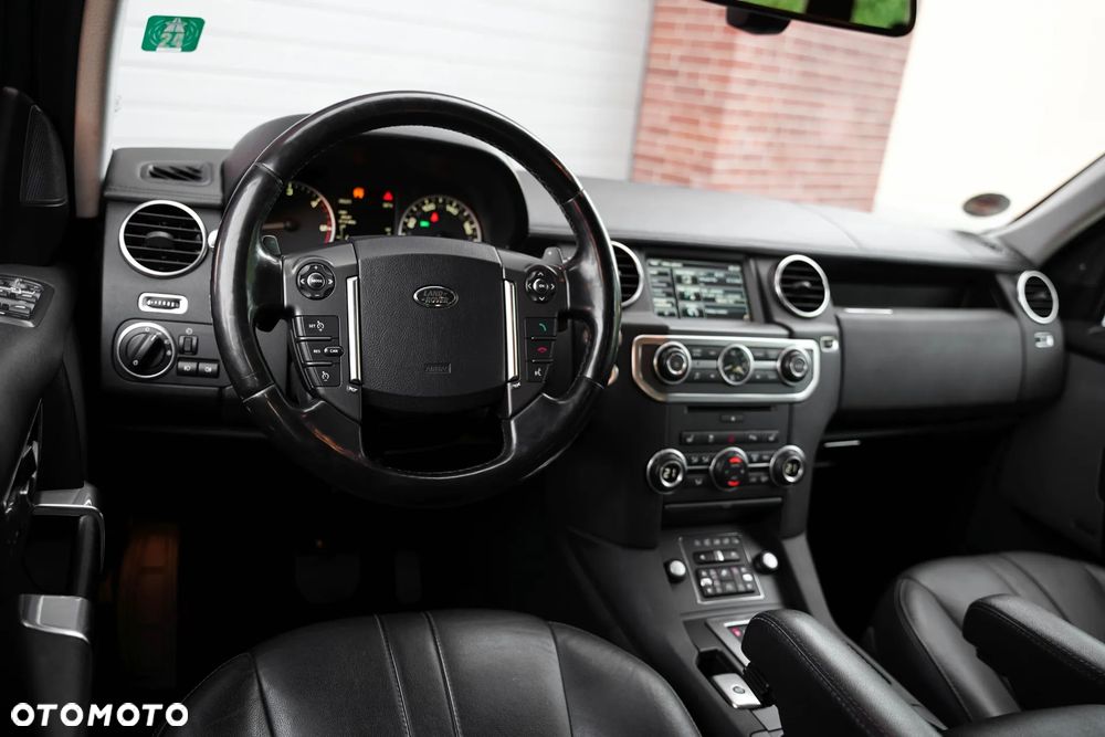 Land Rover Discovery 3.0 SD V6 SE - 9