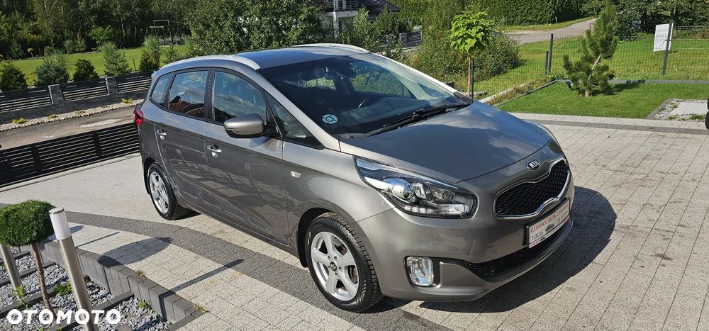 Kia Carens 1.6 GDI L 7os EU6 - 13
