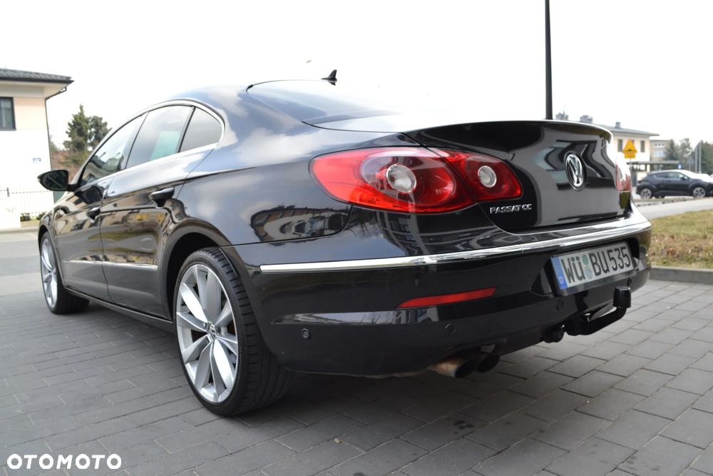 Volkswagen Passat CC - 17