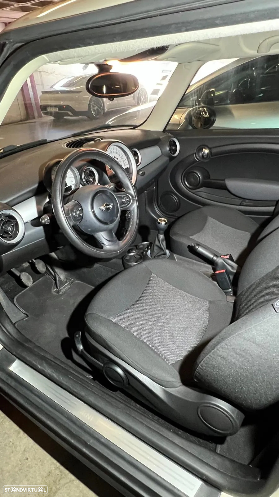 MINI 3 Portas One 1.6 - 13