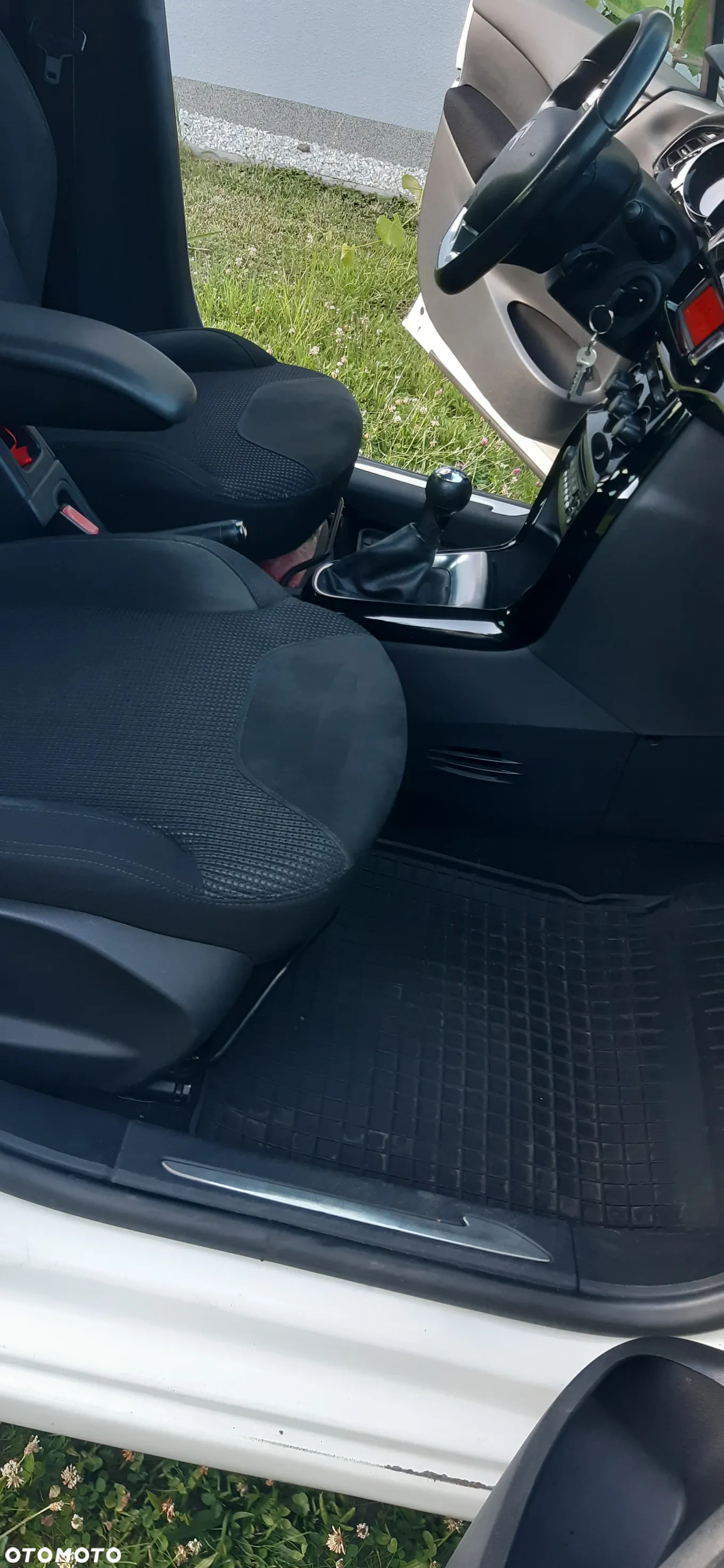 Citroën C3 1.6 e-HDi Seduction - 10