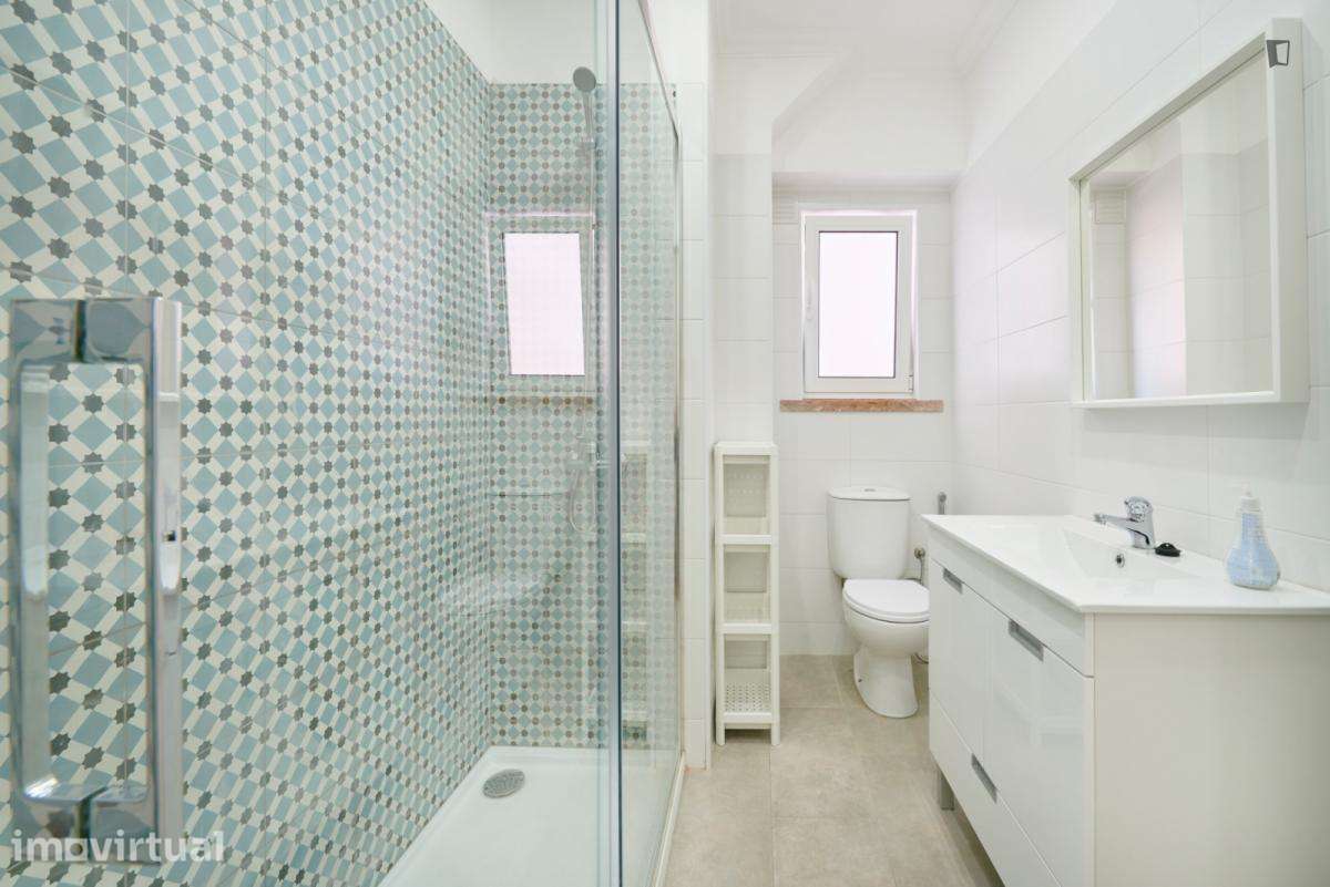 Quarto - localizado em Entrecampos Lisbon - Grande imagem: 2/26