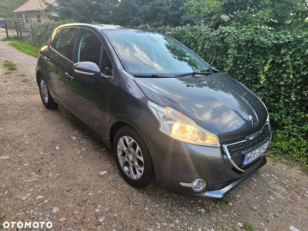 Peugeot 208 - 7