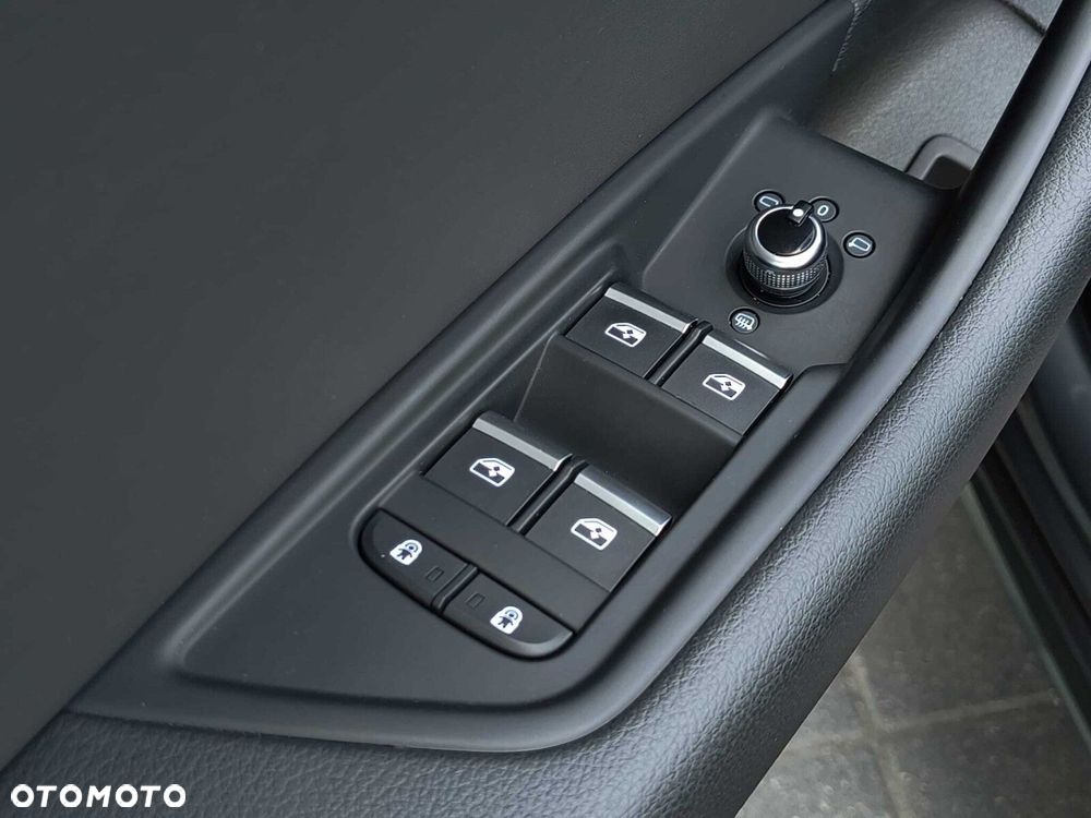 Audi A4 Limousine 35 TFSI mHEV S Line S tronic - 14