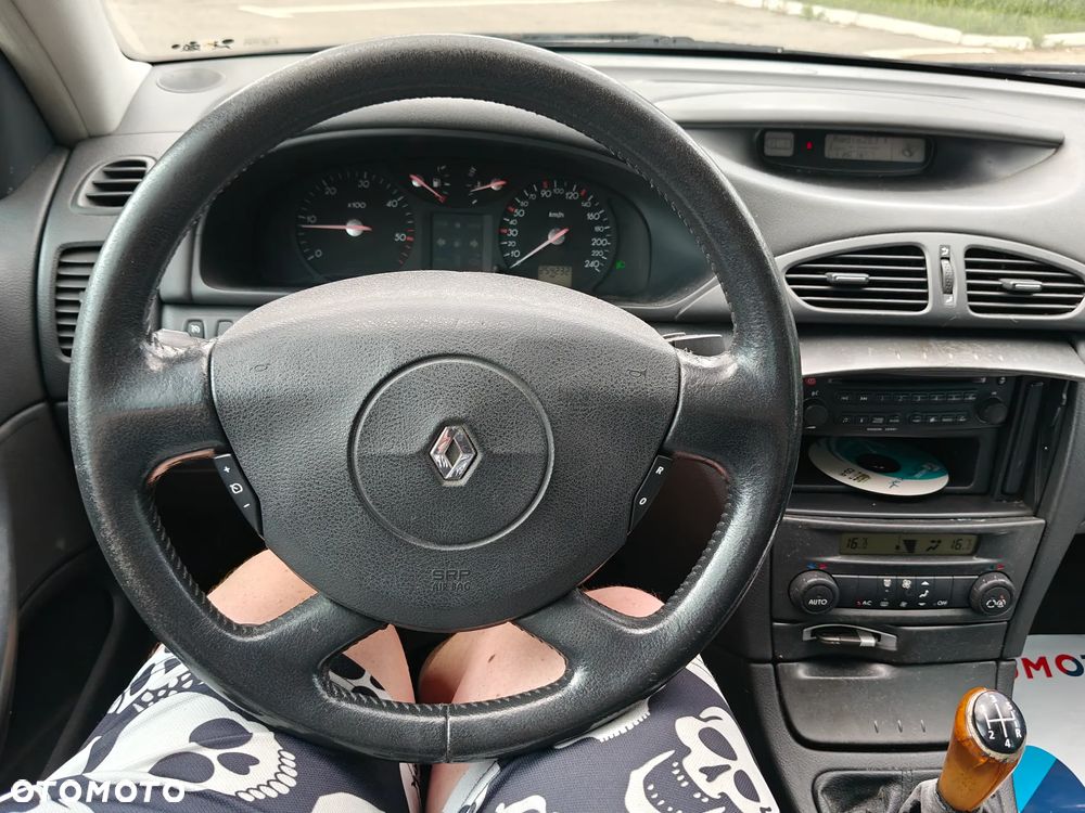 Renault Laguna Grandtour 1.9 dCi Emotion - 20