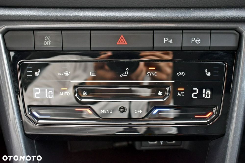 Volkswagen T-Roc 1.5 TSI Style DSG - 25