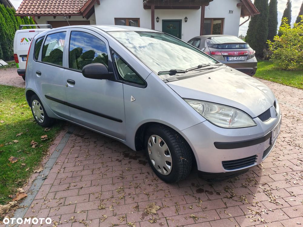 Mitsubishi Colt 2005 photo 2