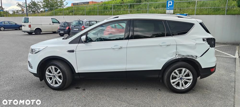 Ford Kuga 1.5 EcoBoost 2x4 Trend - 15