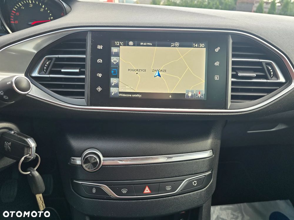 Peugeot 308 BlueHDi FAP 120 Stop&Start Style - 23