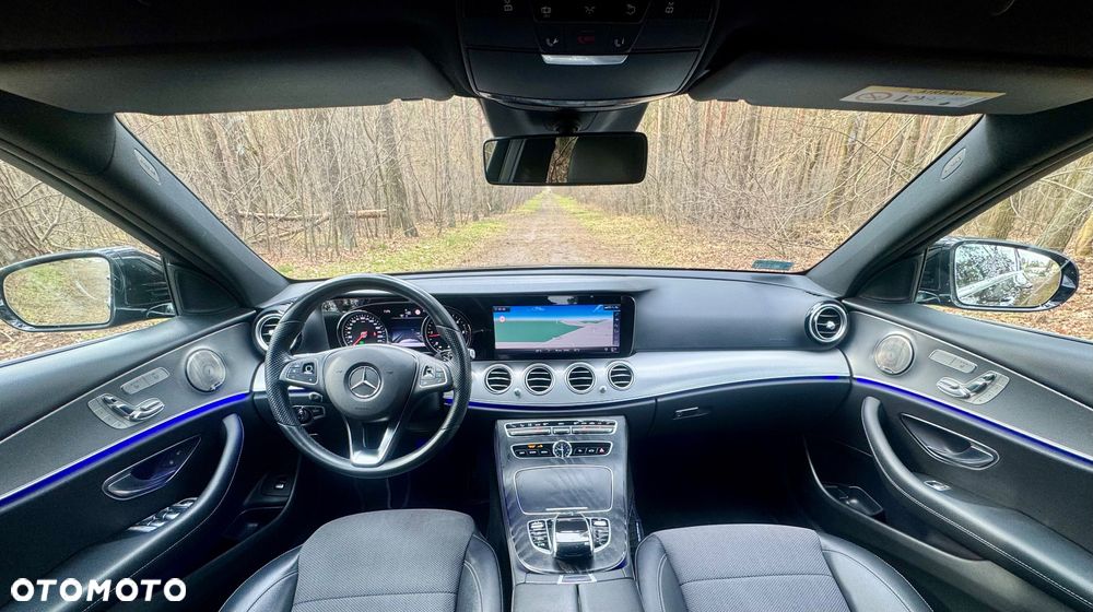 Mercedes-Benz Klasa E 220 d 4-Matic 9G-TRONIC - 9