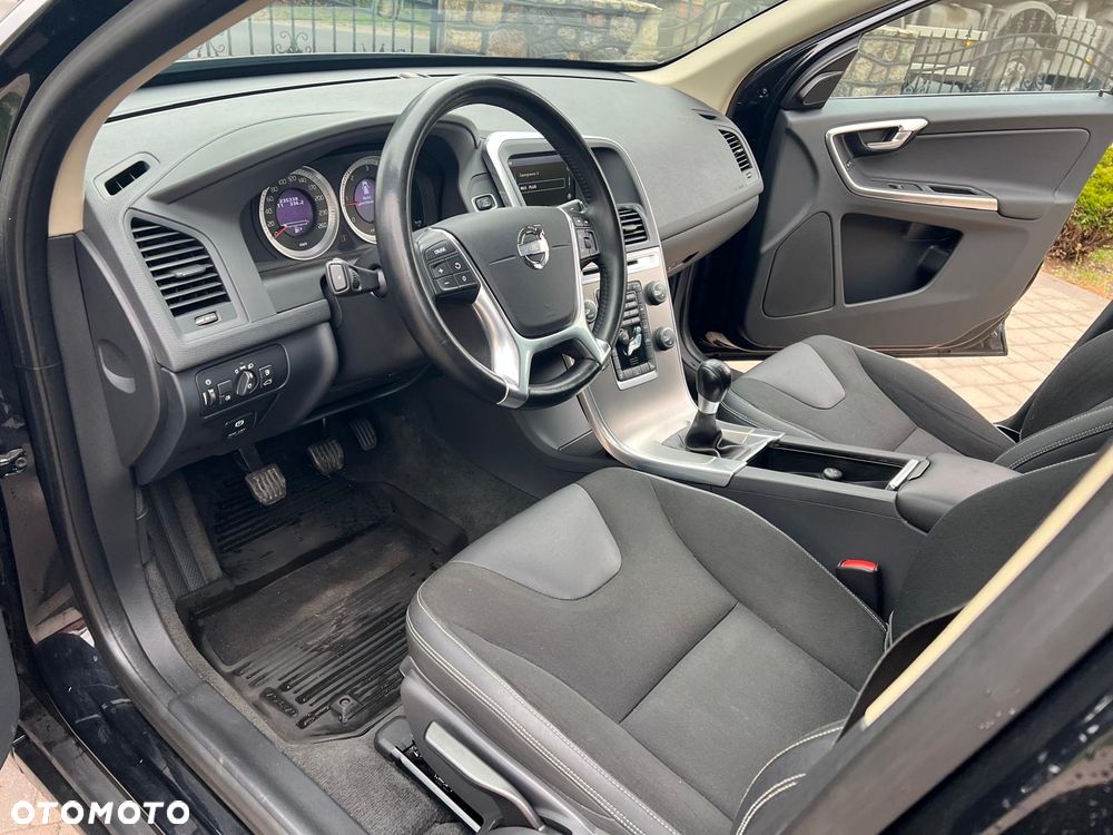 Volvo XC 60 D4 RDesign - 10