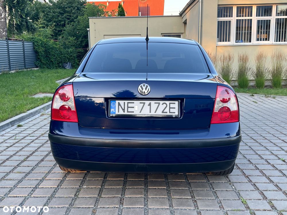 Volkswagen Passat - 12