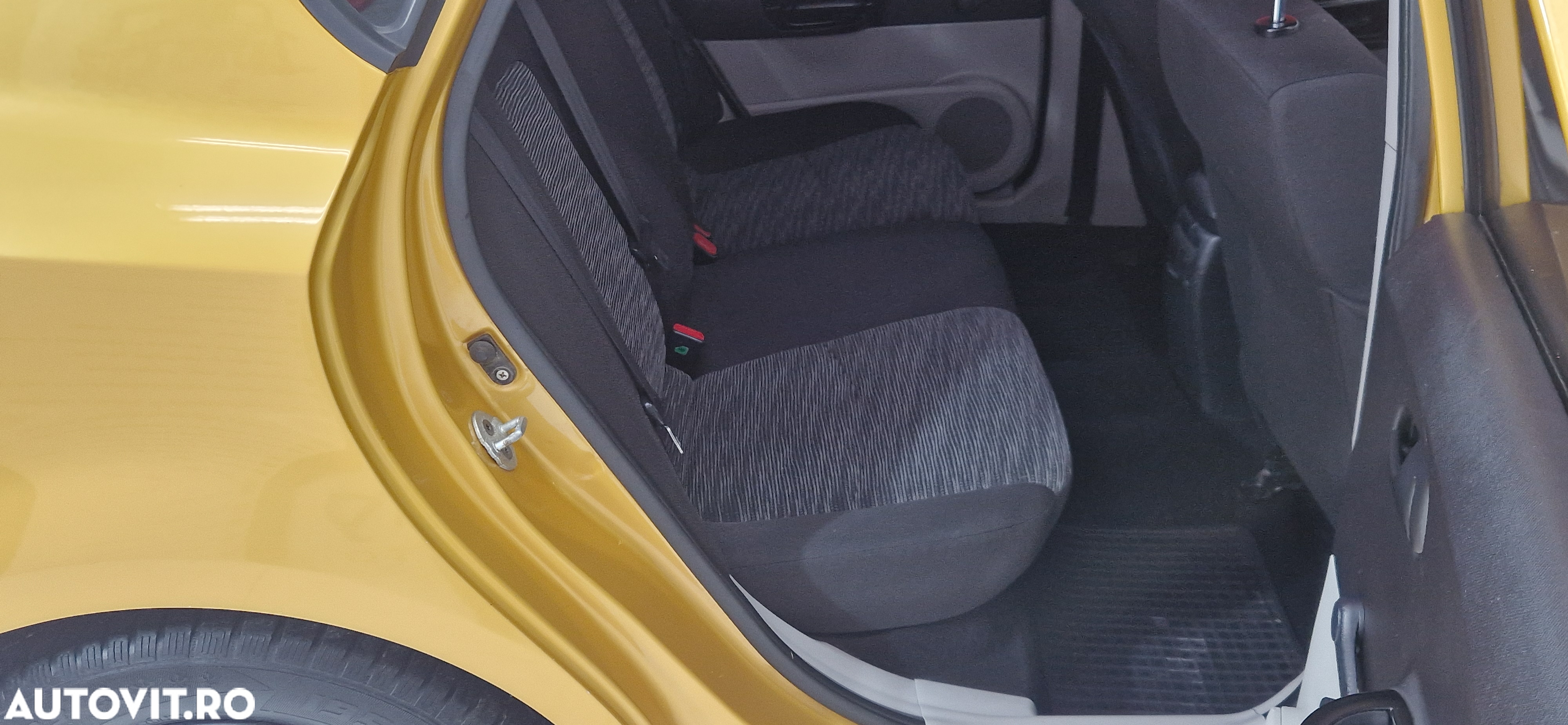 Kia Ceed 1.6 CRDi 90 Vision - 11