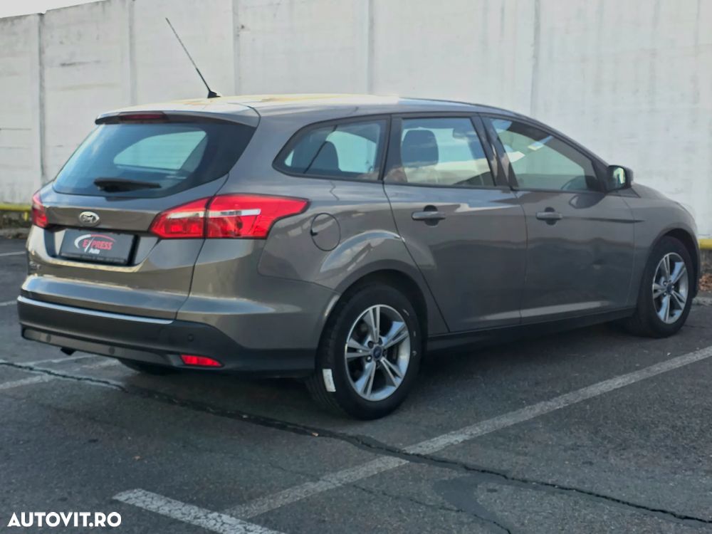 Ford Focus 1.5 TDCi ECOnetic 88g Start-Stopp-System Titanium - 5